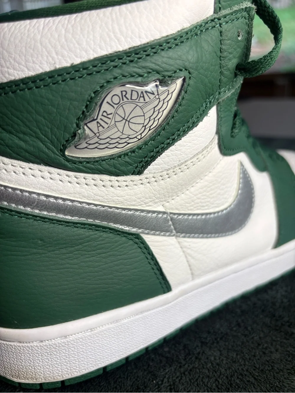 Nike Air Jordan 1 Retro High OG Gorge Green/White Leather DZ5485-303 2022
